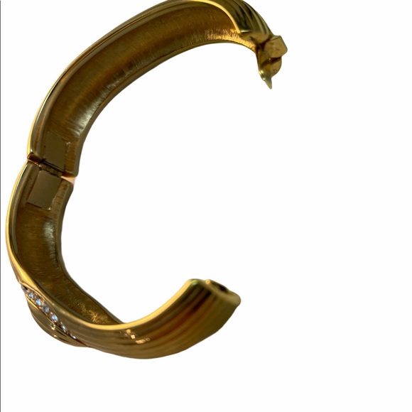 Vintage C1980s Swarovski Swan authentic Gold finish heavy crystal bangle - Picture 5 of 5